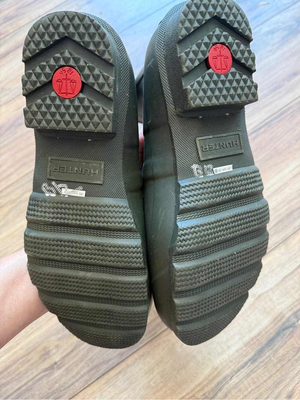 Hunter Dark Green Men’s Original Short Rain Boots - Picture 5 of 5